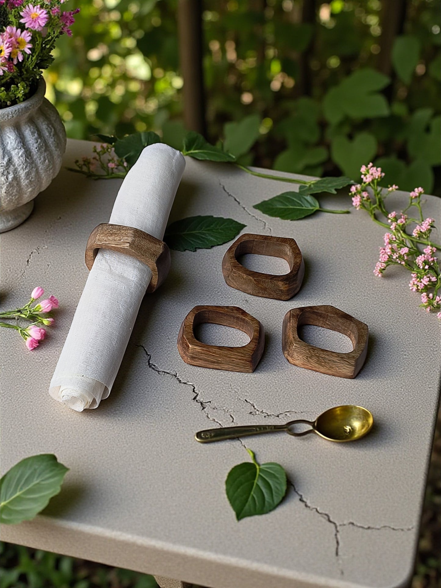 Pebble Napkin Rings (Set of 4)