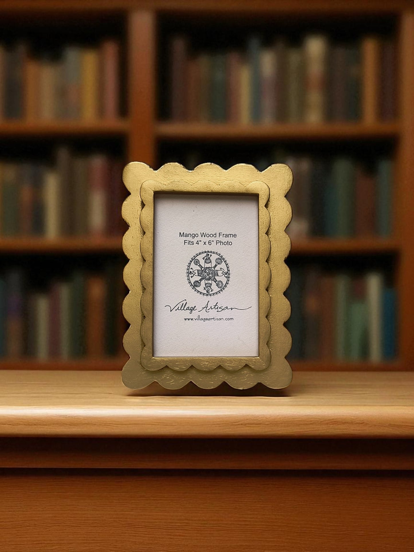 Double Scallop Frame